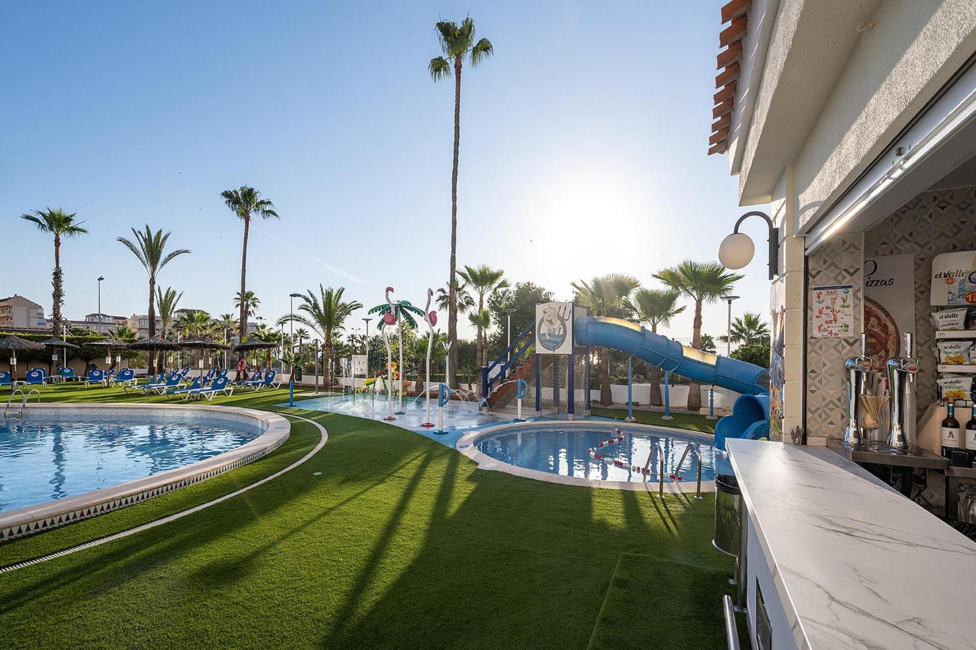 Hotel Playas De Торевиеха Екстериор снимка